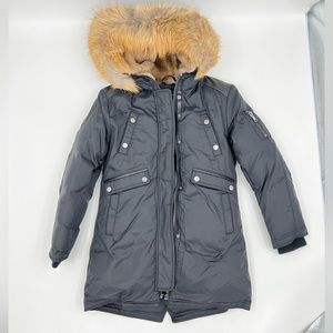 NICOLE BENISTI
MONTRÉAL .NWOT